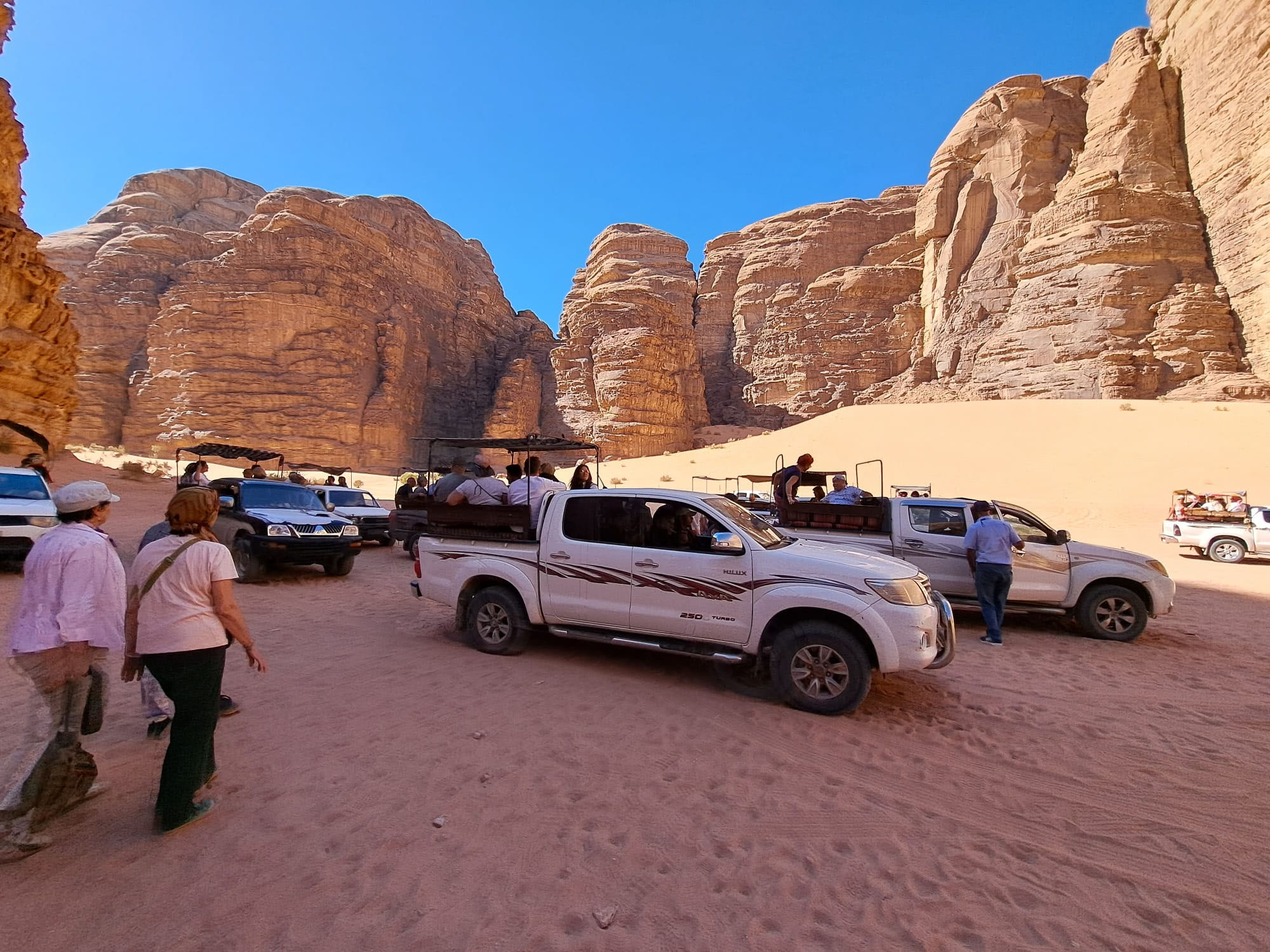 In Iordania-desertul Wadi Rum