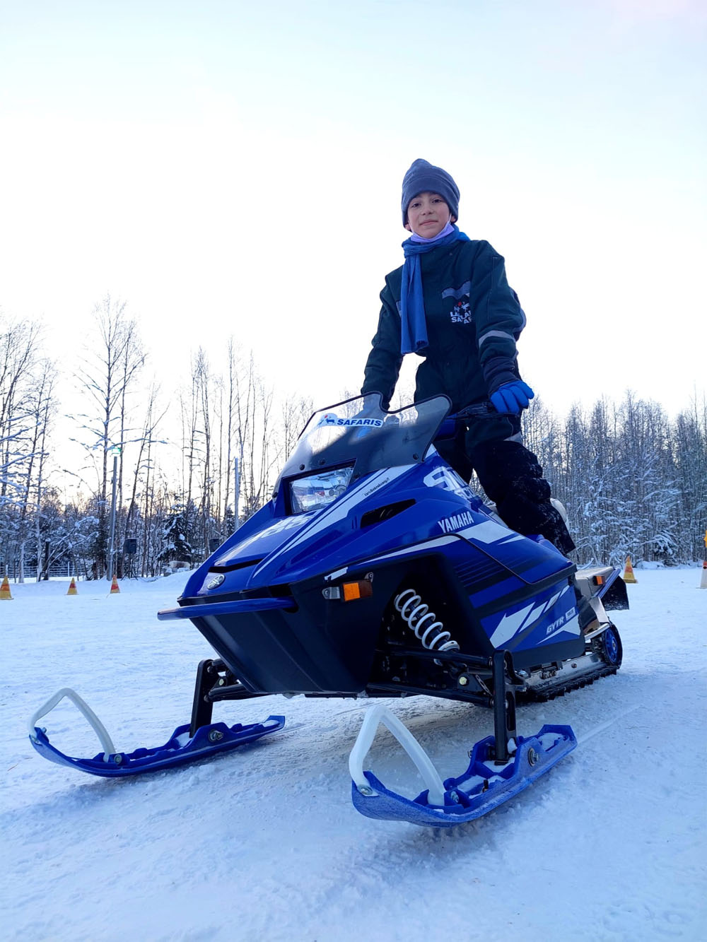 Pe snowmobile in Laponia