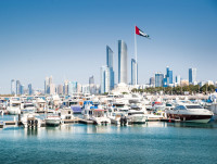 Abu Dhabi Golf cu yachturi