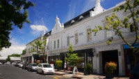 Multi turisti considera ca Stellenbosch este cel mai pitoresc orasel sud-african din provincia Western Cape.