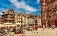 Timp liber la dispozitie sa explorati dupa bunul plac orasul.