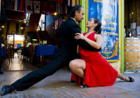 strada Florida–unde la tot pasul putem vedea o demonstratie live de tango.
