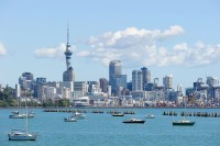 Azi, descoperim Auckland intr-un tur alaturi de ghidul local.