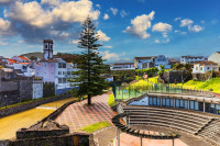 Vom continua apoi cu orasul Ribeira Grande, centrul artei in stil baroc din Insula Sao Miguel