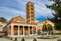 Continuam cu vizita la Basilica Sfanta Maria de la Grottaferrata–o adevarata bijuterie in stil bizantin