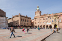 Bologna Piazza Maggiore Primaria