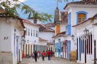 Dupa-amiaza, putem participa la un tur optional in partea istorica a orasului Rio