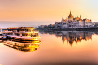 Sosire in Budapesta. Seara, optional, Croaziera si cina pe Dunare
