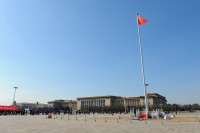 Incepem astazi turul Beijing-ului cu vizitarea celebrei Piete Tiananmen (cea mai mare piata din lume, inima orasului Beijing si a puterii politice chineze).