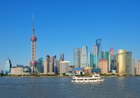 Sosire in Shanghai, cel mai mare oras din China si unul dintre cele mai importante centre comerciale ale Asiei.
