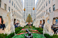 Rockefeller Center - cladirea ce poarta numele prolificului om de afaceri John. D. Rockefeller Jr. este spatiul ce gazduieste 19 cladiri comerciale