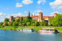 Dealul Wawel cu Castelul Wawel, mandria si simbol al rezistentei Poloniei,