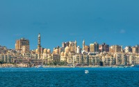 Dimineata vom ancora in Egipt, la Alexandria, pe coasta africana a Mediteranei.