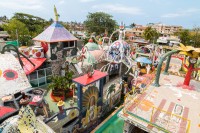 Ajungem la Fusterlandia - o galerie de arta in aer liber creata de artistul cubanez Jose Fuster.