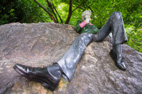 Dublin Merrion Square cu statuia lui Oscar Wilde