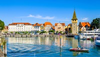 Ne imbarcam in autocar si ne indreptam catre Lindau, un oras bavarez situat in apropiere de granita cu Elvetia
