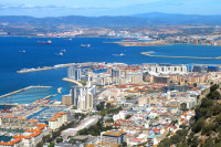 Excursia continua spre Gibraltar–extremitatea sudica a Europei. De aici se poate admira o minunata panorama asupra continentului african.