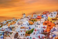 Intr-acolo ne vom indrepta si noi pentru inceput ca sa putem asista la cel mai spectaculos apus de soare vazut vreodata !