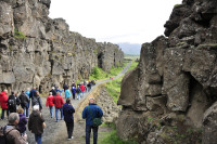Ziua debuteaza cu vizita la Parcul National Thingvellir–un loc unic in lume fiind inclus in patrimoniul UNESCO.