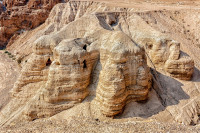 Continuam un popas la Qumran, locul unde au fost gasite manuscrisele de la Marea Moarta