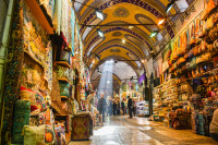 Urmeaza vizita Marelui Bazar–cea mai mare si mai atractiva zona de cumparaturi din lume