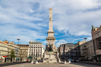 Lisabona obeliscul Piata Restauradores