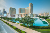 Eliberam camerele si transfer cu autocarul in port pentru a ne imbarca pe ferry-boat-ul care ne va duce in Macao-Las Vegas-ul Orientului si fosta colonie portugheza.
