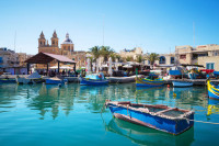 Malta Piata Marsaxlokk barci de pescuit traditionale Luzzu