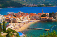 Tur orientativ in Budva–una dintre principalele si cea mai frumoasa statiune din Muntenegru.