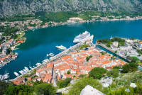 Dimineata plecam spre Muntenegru. Ajungem la fiordul Kotor unul dintre cele mai frumoase golfuri din lume