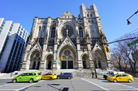 Catedrala St John The Divine - a patra ca dimensiuni dintre cele mai mari catedrale ale lumii