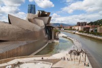 aici a fost inaugurat Muzeul Guggenheim