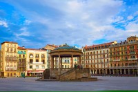 Dimineata tur de oras cu ghid local in Pamplona