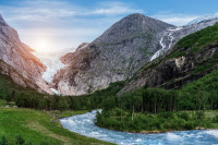 Vizita la Ghetarul Briksdal si Parcul National Jostedalsbreen.