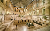Paris Muzeul Louvre interior