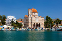 Ultimul popas este, insula Aegina, cea mai mare dintre cele trei, numita si Insula Fisticului.