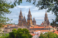 Va propunem o excursie optionala la Santiago de Compostela.