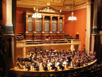 . Seara, la ora 20:00 va invitam la Concert Extraordinar de Craciun la Municipal House