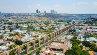 ne indreptam catre Queretaro