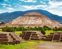 Plecare spre Teotihuacan - oras vechi aztec localizat la 65 km de capitala