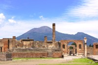 Astazi va propunem, optional, o Excursie la Pompei