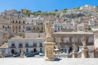 Plecam spre Modica