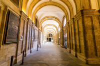 Salamanca.  Orasul este inclus in Patrimoniul Umanitatii si este cunoscut pentru Universitatea sa (fondata in 1218), cele doua Catedrale (Veche si Noua)