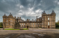 Edinburgh Holyrood Palace, Scotia Resedinta Regina