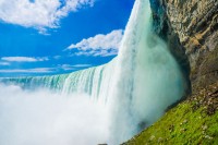 Astazi vom face o incursiune inedita pentru a descoperi una dintre minunile lumii–Cascada Niagara.