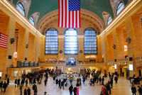 Grand Central Station cea mai mare gara din lume cu 44 de platforme pentru cele 67 de sine, este in acelasi timp unul dintre cele mai importante noduri feroviare din SUA