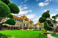 Incepem ziua cu o vizita la Marele Palat–fosta resedinta a regilor Thailandei si cel mai bun exemplu de organizare a curtii siameze.