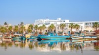 Plecam spre Hammamet, una dintre cele mai cunoscute statiuni de pe malul Marii Mediterane.