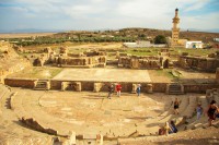 Ne indreptam catre Bulla Regia, un oras roman faimos pentru locuintele subterane construite de localnici pentru a se feri de caldura.