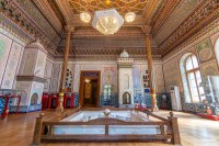 In Tashkent veti vizita Muzeul Artelor Aplicate, unde puteti admira exemple superbe de maiestrie artizanala traditionala uzbeca